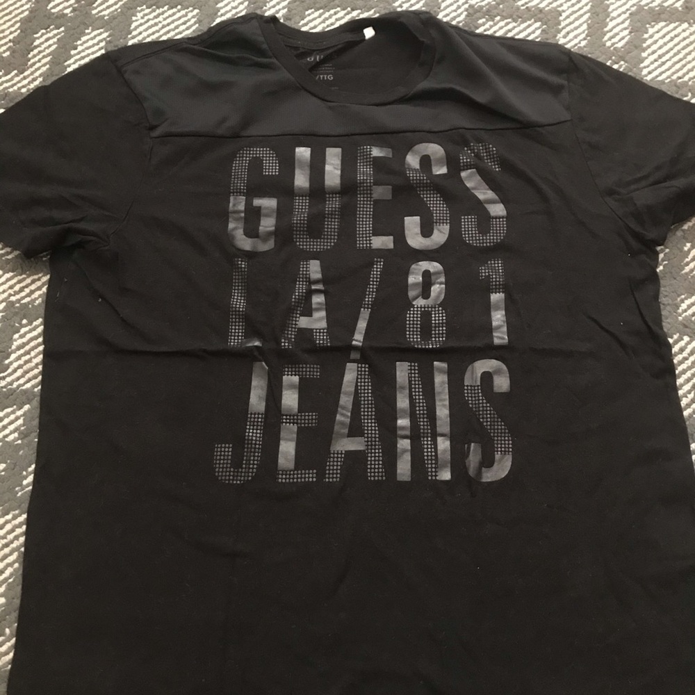 Guess T-shirt